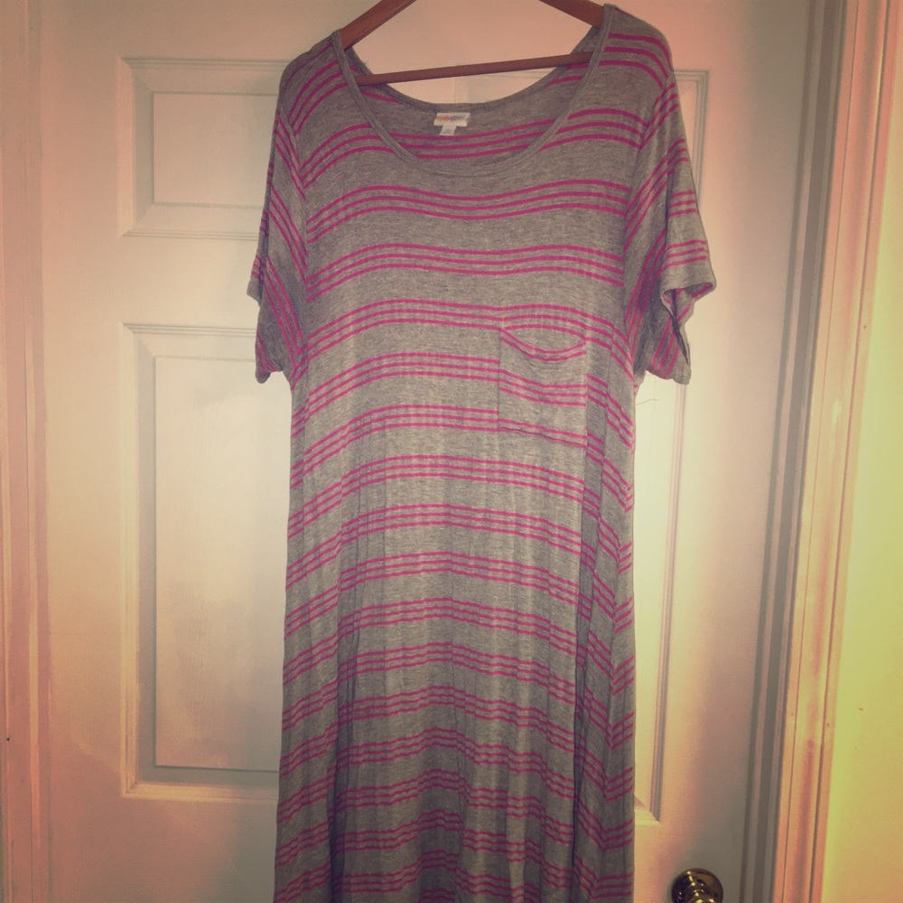 Lularoe “Carly” dress size XL